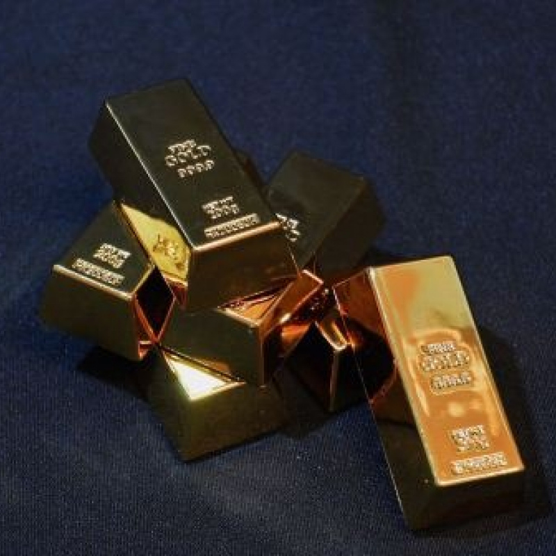 Gold bars, Gold Dust, Rough Diamond